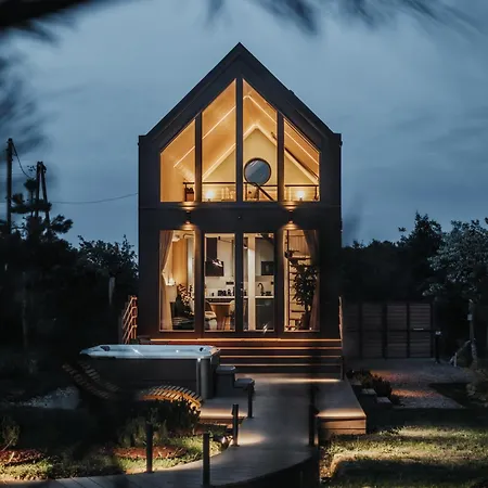 Bekes Bucka Matra Lägenhet Parád